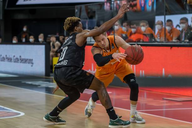 甚至被解读 甚至被解读