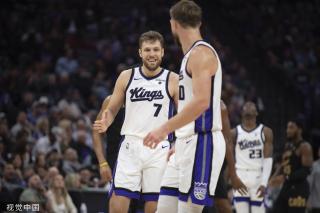 体育中超：十人黄海逼平重庆当代